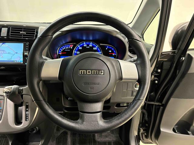 ムーヴ カスタム　ＲＳ　７インチフルセグナビ　バックカメラ　ターボ車　ＥＴＣ　ＨＩＤヘッドライト　オートライト　純正ワイドバイザー　純正カーペットマット　プッシュボタンスタート　アイドリングストップ　オートエアコン　セキュリティアラーム　１５インチアルミホイール（14枚目）