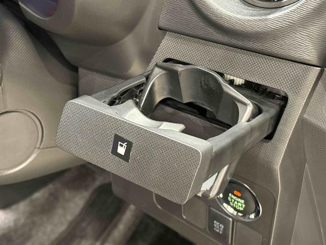 ムーヴ カスタム　ＲＳ　７インチフルセグナビ　バックカメラ　ターボ車　ＥＴＣ　ＨＩＤヘッドライト　オートライト　純正ワイドバイザー　純正カーペットマット　プッシュボタンスタート　アイドリングストップ　オートエアコン　セキュリティアラーム　１５インチアルミホイール（22枚目）