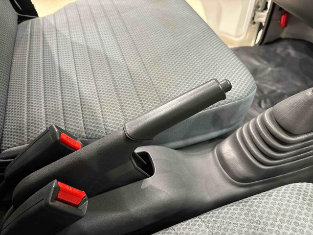 ハイゼットトラック EXT ハロゲンヘッドランプ  AM・FMラジオ マニュアルエアコン ガードフレーム スペアタイヤ(19枚目)