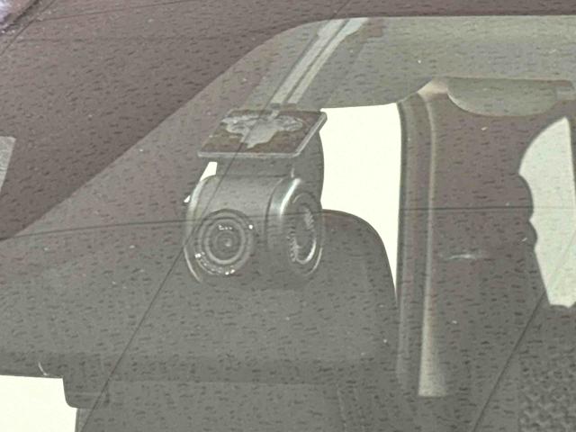 ロッキー プレミアム　ナビ　ＥＴＣ　ドラレコ　バックカメラ　ＬＥＤヘッドランプ・フォグランプ　全車速追従機能付アダプティブクルーズコントロール　レーンキープコントロール　ブラインドスポットモニター　１７インチアルミホイール　シートヒーター　パノラマモニター（9枚目）