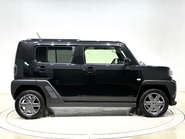 タフト Ｇターボ　ダーククロムベンチャー　運転席助手席シートヒーター　バックモニター　電動パーキングブレーキ　プッシュボタンスタート　オートライト　サイドエアバッグ　ＬＥＤヘッドライト・フォグランプ　キーフリーシステム　純正アルミホイール　セキュリティーアラーム（7枚目）