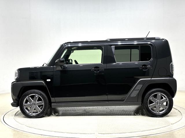 タフト Ｇターボ　ダーククロムベンチャー　運転席助手席シートヒーター　バックモニター　電動パーキングブレーキ　プッシュボタンスタート　オートライト　サイドエアバッグ　ＬＥＤヘッドライト・フォグランプ　キーフリーシステム　純正アルミホイール　セキュリティーアラーム（8枚目）