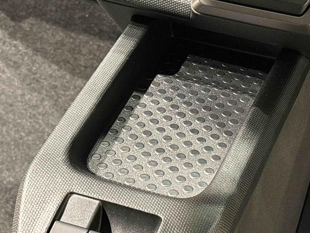 タフト Ｇターボ　ダーククロムベンチャー　運転席助手席シートヒーター　バックモニター　電動パーキングブレーキ　プッシュボタンスタート　オートライト　サイドエアバッグ　ＬＥＤヘッドライト・フォグランプ　キーフリーシステム　純正アルミホイール　セキュリティーアラーム（19枚目）