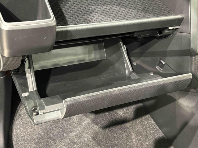 タフト Ｇターボ　ダーククロムベンチャー　運転席助手席シートヒーター　バックモニター　電動パーキングブレーキ　プッシュボタンスタート　オートライト　サイドエアバッグ　ＬＥＤヘッドライト・フォグランプ　キーフリーシステム　純正アルミホイール　セキュリティーアラーム（32枚目）