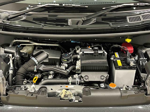 タフト Ｇターボ　ダーククロムベンチャー　運転席助手席シートヒーター　バックモニター　電動パーキングブレーキ　プッシュボタンスタート　オートライト　サイドエアバッグ　ＬＥＤヘッドライト・フォグランプ　キーフリーシステム　純正アルミホイール　セキュリティーアラーム（42枚目）