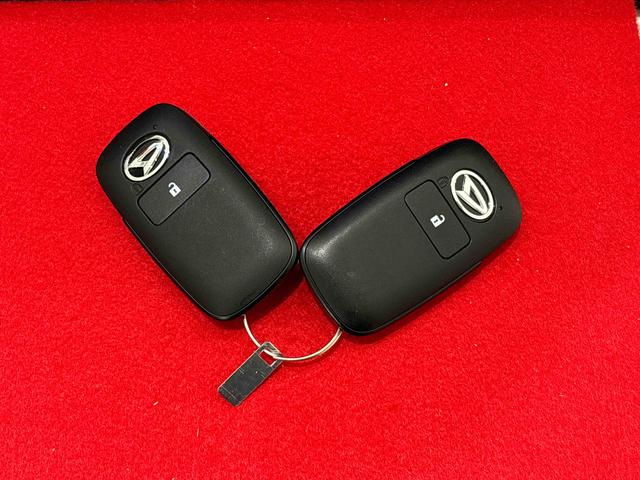 タフト Ｇターボ　ダーククロムベンチャー　運転席助手席シートヒーター　バックモニター　電動パーキングブレーキ　プッシュボタンスタート　オートライト　サイドエアバッグ　ＬＥＤヘッドライト・フォグランプ　キーフリーシステム　純正アルミホイール　セキュリティーアラーム（48枚目）