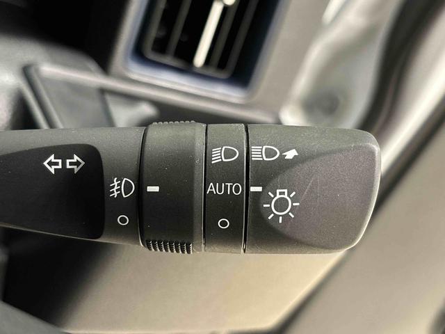 タント カスタムＲＳ　両側電動スライドドア　電動パーキングブレーキ　ＬＥＤオートライト　パワースライドドアウェルカムオープン機能　電動パーキングブレーキ　運転席助手席シートヒーター　アルミホイール　キーフリーシステム　　オート電動格納式ドアミラー（23枚目）