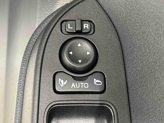 タント カスタムＲＳ　両側電動スライドドア　電動パーキングブレーキ　ＬＥＤオートライト　パワースライドドアウェルカムオープン機能　電動パーキングブレーキ　運転席助手席シートヒーター　アルミホイール　キーフリーシステム　　オート電動格納式ドアミラー（24枚目）