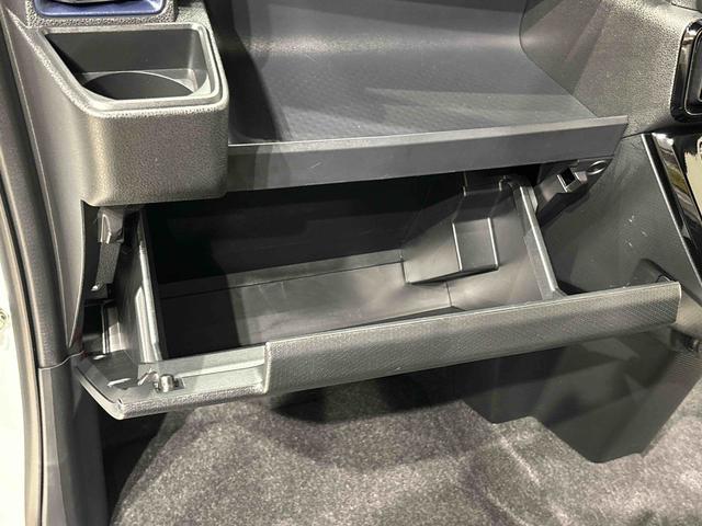 タント カスタムＲＳ　両側電動スライドドア　電動パーキングブレーキ　ＬＥＤオートライト　パワースライドドアウェルカムオープン機能　電動パーキングブレーキ　運転席助手席シートヒーター　アルミホイール　キーフリーシステム　　オート電動格納式ドアミラー（32枚目）