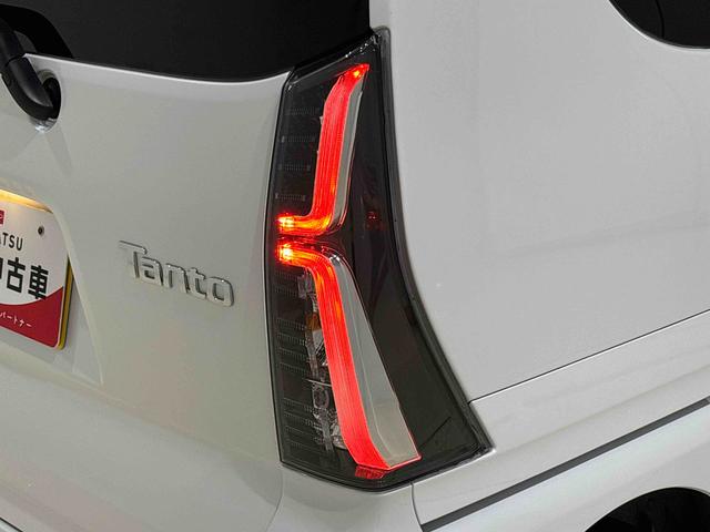 タント カスタムＲＳ　両側電動スライドドア　電動パーキングブレーキ　ＬＥＤオートライト　パワースライドドアウェルカムオープン機能　電動パーキングブレーキ　運転席助手席シートヒーター　アルミホイール　キーフリーシステム　　オート電動格納式ドアミラー（49枚目）