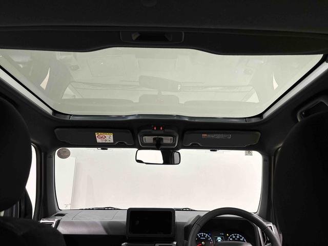 タフト Ｇターボ　ダーククロムベンチャー　バックモニター　キーフリー　電動パーキングブレーキ　運転席・助手席シートヒーター　ＬＥＤヘッドライト・フォグランプ　オートライト　サイドエアバッグ　純正アルミホイール　オートエアコン　セキュリティーアラーム（11枚目）