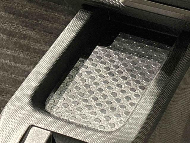 タフト Ｇターボ　ダーククロムベンチャー　バックモニター　キーフリー　電動パーキングブレーキ　運転席・助手席シートヒーター　ＬＥＤヘッドライト・フォグランプ　オートライト　サイドエアバッグ　純正アルミホイール　オートエアコン　セキュリティーアラーム（19枚目）