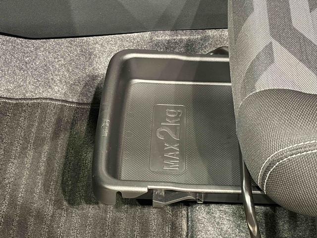 タフト Ｇターボ　ダーククロムベンチャー　バックモニター　キーフリー　電動パーキングブレーキ　運転席・助手席シートヒーター　ＬＥＤヘッドライト・フォグランプ　オートライト　サイドエアバッグ　純正アルミホイール　オートエアコン　セキュリティーアラーム（33枚目）