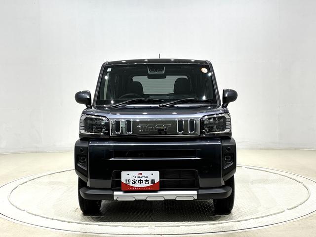タフト Ｇターボ　クロムベンチャー　運転席・助手席シートヒーター　純正ナビ装着用アップグレードパック　ＡＣＣ　電動パーキングブレーキブレーキ　オートブレーキホールド機能　運転席シートリフター　チルトステアリング　本革巻ステアリングホイール　リバース連動リヤワイパー（6枚目）
