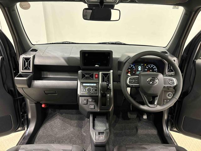 タフト Ｇターボ　クロムベンチャー　運転席・助手席シートヒーター　純正ナビ装着用アップグレードパック　ＡＣＣ　電動パーキングブレーキブレーキ　オートブレーキホールド機能　運転席シートリフター　チルトステアリング　本革巻ステアリングホイール　リバース連動リヤワイパー（12枚目）