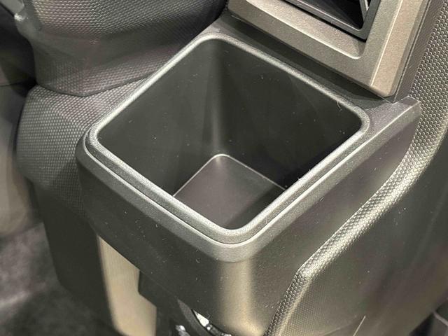 タフト Ｇターボ　クロムベンチャー　運転席・助手席シートヒーター　純正ナビ装着用アップグレードパック　ＡＣＣ　電動パーキングブレーキブレーキ　オートブレーキホールド機能　運転席シートリフター　チルトステアリング　本革巻ステアリングホイール　リバース連動リヤワイパー（26枚目）