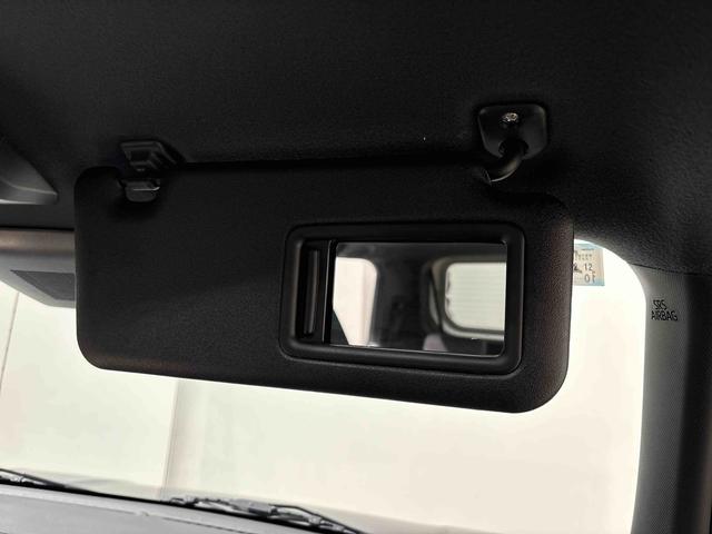 タフト Ｇターボ　クロムベンチャー　運転席・助手席シートヒーター　純正ナビ装着用アップグレードパック　ＡＣＣ　電動パーキングブレーキブレーキ　オートブレーキホールド機能　運転席シートリフター　チルトステアリング　本革巻ステアリングホイール　リバース連動リヤワイパー（27枚目）