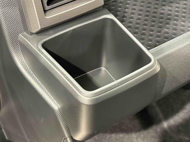 タフト Ｇターボ　クロムベンチャー　運転席・助手席シートヒーター　純正ナビ装着用アップグレードパック　ＡＣＣ　電動パーキングブレーキブレーキ　オートブレーキホールド機能　運転席シートリフター　チルトステアリング　本革巻ステアリングホイール　リバース連動リヤワイパー（31枚目）