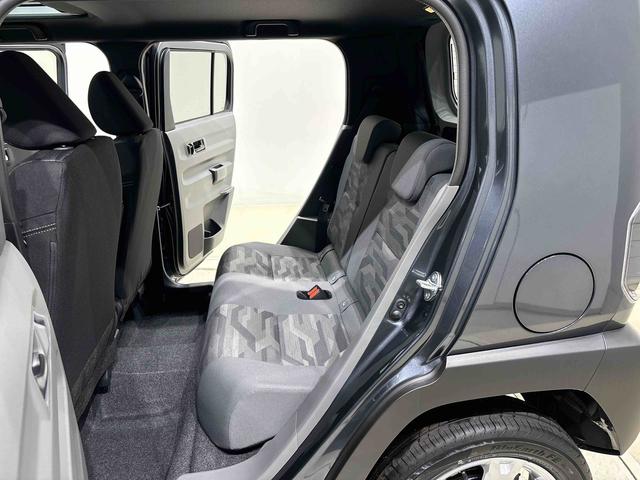 タフト Ｇターボ　クロムベンチャー　運転席・助手席シートヒーター　純正ナビ装着用アップグレードパック　ＡＣＣ　電動パーキングブレーキブレーキ　オートブレーキホールド機能　運転席シートリフター　チルトステアリング　本革巻ステアリングホイール　リバース連動リヤワイパー（35枚目）