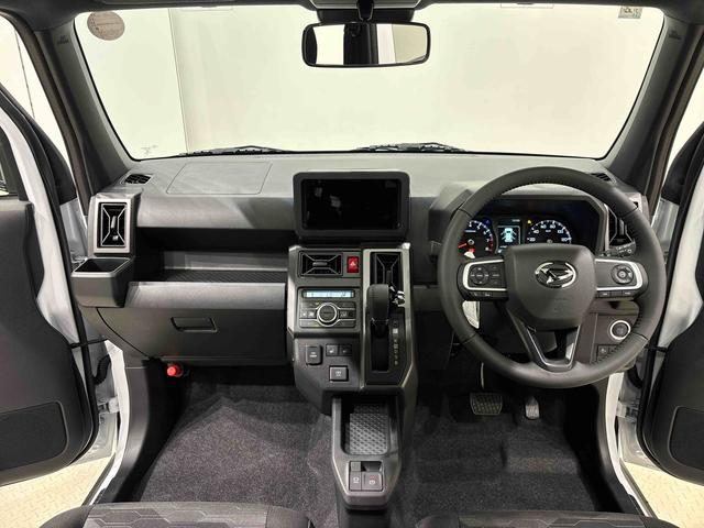 タフト Ｇターボ　ダーククロムベンチャー　シートヒーター　スカイフィールトップ　クロムパック　メッキパック　インテリアアクセント　ＬＥＤオートハイビーム＆フォグランプ　電動パーキングブレーキ　バックカメラ　アルミホイール（12枚目）