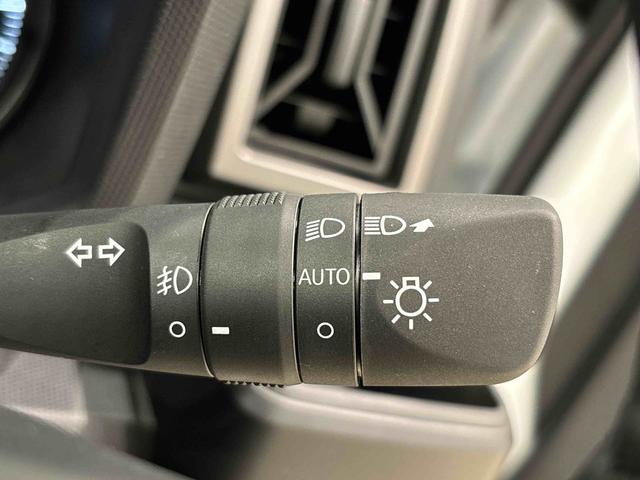 タフト Ｇターボ　ダーククロムベンチャー　シートヒーター　スカイフィールトップ　クロムパック　メッキパック　インテリアアクセント　ＬＥＤオートハイビーム＆フォグランプ　電動パーキングブレーキ　バックカメラ　アルミホイール（24枚目）