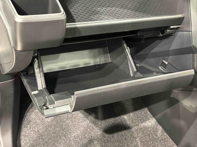 タフト Ｇターボ　ダーククロムベンチャー　シートヒーター　スカイフィールトップ　クロムパック　メッキパック　インテリアアクセント　ＬＥＤオートハイビーム＆フォグランプ　電動パーキングブレーキ　バックカメラ　アルミホイール（32枚目）