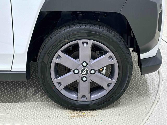 タフト Ｇターボ　ダーククロムベンチャー　シートヒーター　スカイフィールトップ　クロムパック　メッキパック　インテリアアクセント　ＬＥＤオートハイビーム＆フォグランプ　電動パーキングブレーキ　バックカメラ　アルミホイール（47枚目）