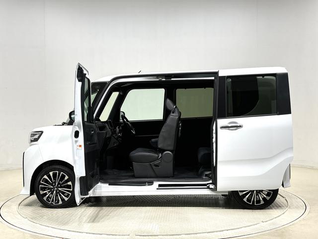 タント カスタムＲＳ　ターボ　運転席・助手席シートヒーター　純正ナビ装着用アップグレードパック　両側電動スライドドア　格納式リヤドアサンシェード　本革巻ステアリングホイール　運転席シートリフター　チルトステアリング　オートライト　キーフリーシステム（8枚目）