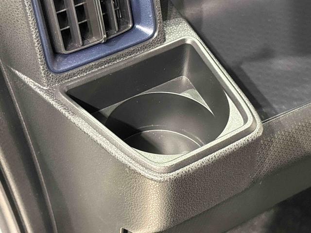 タント カスタムＲＳ　ターボ　運転席・助手席シートヒーター　純正ナビ装着用アップグレードパック　両側電動スライドドア　格納式リヤドアサンシェード　本革巻ステアリングホイール　運転席シートリフター　チルトステアリング　オートライト　キーフリーシステム（31枚目）