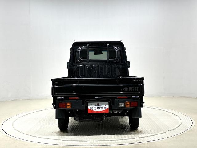 ハイゼットトラック スタンダード　トップシェイドガラス　オートハイビーム　運転席ＳＲＳエアバック　バックソナー　電動式パワーステアリング　あゆみ板掛けテールゲート　ＶＳＣ＆ＴＲＣ　衝突警報機能　衝突回避支援ブレーキ　車線逸脱警報機能　標識認識機能　先行車発進お知らせ機能（9枚目）
