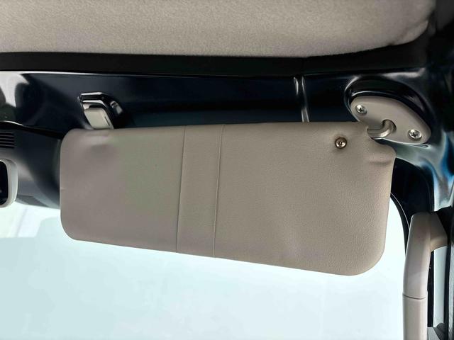 ハイゼットトラック スタンダード　トップシェイドガラス　オートハイビーム　運転席ＳＲＳエアバック　バックソナー　電動式パワーステアリング　あゆみ板掛けテールゲート　ＶＳＣ＆ＴＲＣ　衝突警報機能　衝突回避支援ブレーキ　車線逸脱警報機能　標識認識機能　先行車発進お知らせ機能（26枚目）
