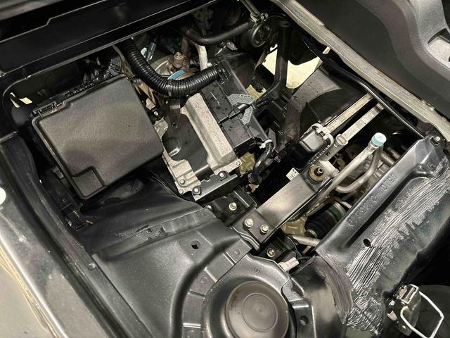 ハイゼットトラック スタンダード　トップシェイドガラス　オートハイビーム　運転席ＳＲＳエアバック　バックソナー　電動式パワーステアリング　あゆみ板掛けテールゲート　ＶＳＣ＆ＴＲＣ　衝突警報機能　衝突回避支援ブレーキ　車線逸脱警報機能　標識認識機能　先行車発進お知らせ機能（41枚目）