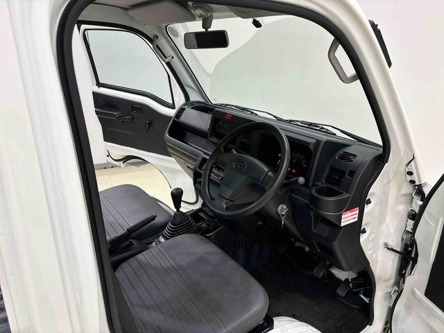 ハイゼットトラック スタンダード 5MT ETC車載器 AM/FMラジオ ハロゲンヘッドランプ 運転席SRSエアバック 電動式パワーステアリング AM/FMラジオ あゆみ板掛けテールゲート スペアタイヤ ガードフレーム(10枚目)