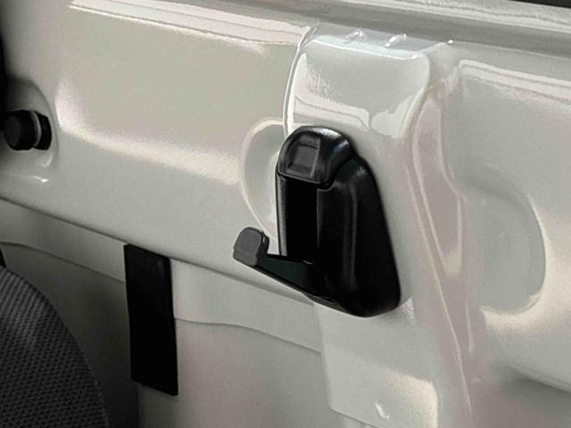 ハイゼットトラック スタンダード 5MT ETC車載器 AM/FMラジオ ハロゲンヘッドランプ 運転席SRSエアバック 電動式パワーステアリング AM/FMラジオ あゆみ板掛けテールゲート スペアタイヤ ガードフレーム(26枚目)