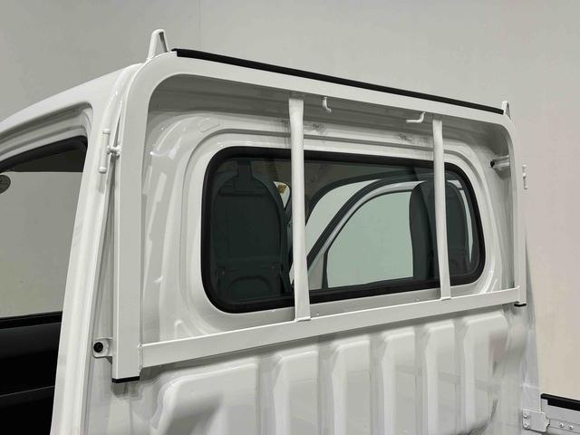 ハイゼットトラック スタンダード 5MT ETC車載器 AM/FMラジオ ハロゲンヘッドランプ 運転席SRSエアバック 電動式パワーステアリング AM/FMラジオ あゆみ板掛けテールゲート スペアタイヤ ガードフレーム(28枚目)