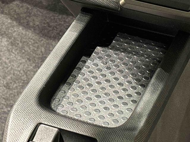 タフト G クロムベンチャー バックモニター対応カメラ スカイフィールトップ クロムパック メッキパック シルバーアンダーガーニッシュ インテリアアクセント LEDオートライト&フォグランプ 電動パーキングブレーキ バックカメラ アルミホイール(19枚目)