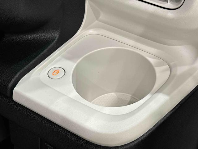 ムーヴキャンバス ストライプスG 保温機能付きドリンクホルダー シートヒーター 後席両側パワースライドドア バックモニター オートライト サイドエアバッグ 電動パーキングブレーキ オートエアコン LEDヘッドライト・フォグランプ キーフリーシステム プッシュボタンスタート(26枚目)