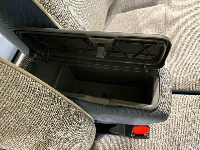 ムーヴキャンバス ストライプスG 保温機能付きドリンクホルダー シートヒーター 後席両側パワースライドドア バックモニター オートライト サイドエアバッグ 電動パーキングブレーキ オートエアコン LEDヘッドライト・フォグランプ キーフリーシステム プッシュボタンスタート(30枚目)