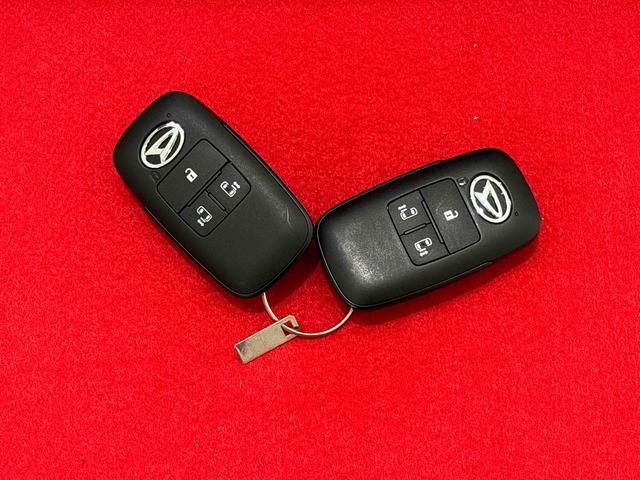 ムーヴキャンバス ストライプスG 保温機能付きドリンクホルダー シートヒーター 後席両側パワースライドドア バックモニター オートライト サイドエアバッグ 電動パーキングブレーキ オートエアコン LEDヘッドライト・フォグランプ キーフリーシステム プッシュボタンスタート(49枚目)