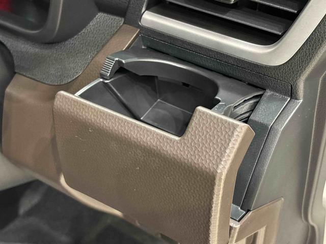 トール Ｇターボ　ＬＥＤヘッドランプ　１４インチフルホイールキャップ　オートライト　プッシュボタンスタート　パワースライドドア　コーナーセンサー（24枚目）