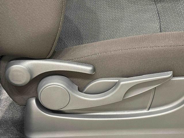 トール Ｇターボ　ＬＥＤヘッドランプ　１４インチフルホイールキャップ　オートライト　プッシュボタンスタート　パワースライドドア　コーナーセンサー（26枚目）