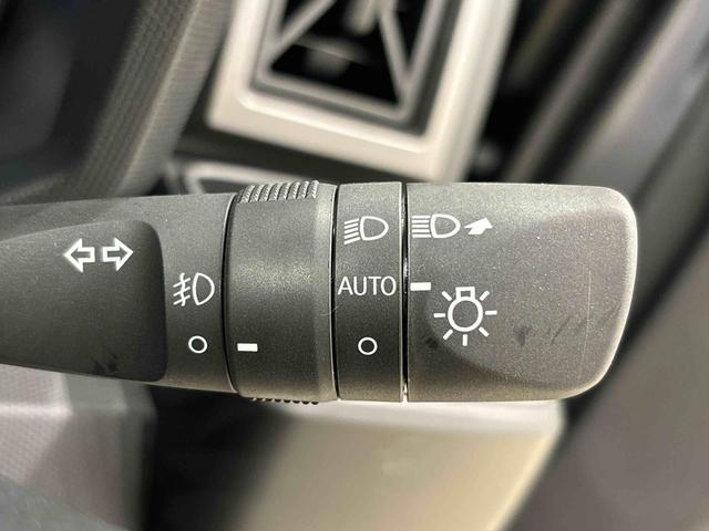 タフト G クロムベンチャー 運転席・助手席シートヒーター 純正ナビ装着用アップグレードパック 電動パーキングブレーキブレーキ オートブレーキホールド機能 本革巻ステアリングホイール リバース連動リヤワイパー 15インチアルミホイール キーフリーシステム(24枚目)