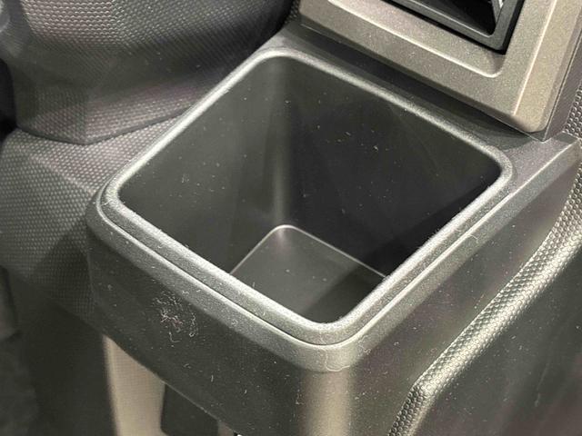 タフト G クロムベンチャー 運転席・助手席シートヒーター 純正ナビ装着用アップグレードパック 電動パーキングブレーキブレーキ オートブレーキホールド機能 本革巻ステアリングホイール リバース連動リヤワイパー 15インチアルミホイール キーフリーシステム(26枚目)