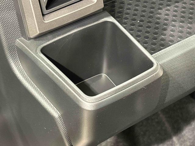 タフト G クロムベンチャー 運転席・助手席シートヒーター 純正ナビ装着用アップグレードパック 電動パーキングブレーキブレーキ オートブレーキホールド機能 本革巻ステアリングホイール リバース連動リヤワイパー 15インチアルミホイール キーフリーシステム(31枚目)