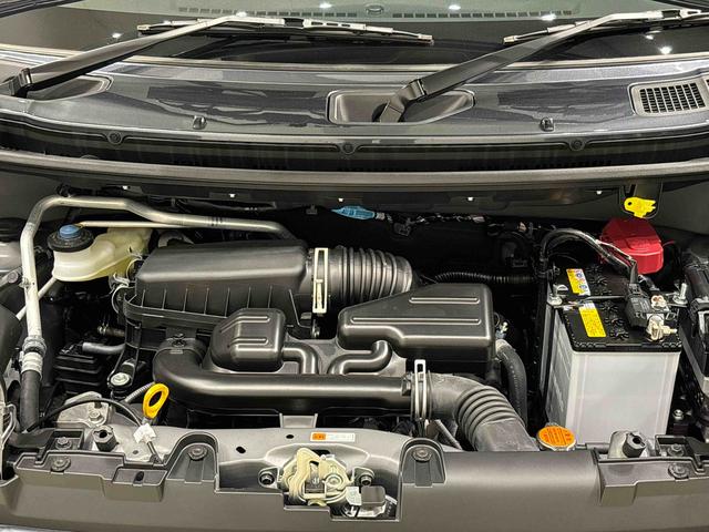 タフト G クロムベンチャー 運転席・助手席シートヒーター 純正ナビ装着用アップグレードパック 電動パーキングブレーキブレーキ オートブレーキホールド機能 本革巻ステアリングホイール リバース連動リヤワイパー 15インチアルミホイール キーフリーシステム(42枚目)