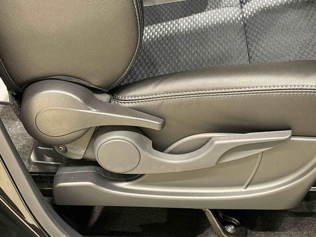 タント カスタムＲＳ　　左右パワースライドドア　電子パーキング　ＬＥＤオートライト　パワースライドドアウェルカムオープン機能　電動パーキングブレーキ　運転席助手席シートヒーター　アルミホイール　キーフリーシステム　　オート電動格納式ドアミラー（28枚目）