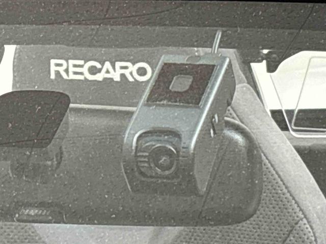 コペン ＧＲ　スポーツ　　ナビ　　バックモニター　　ＥＴＣ　電動開閉式ルーフ　ＬＥＤヘッドランプ　ハロゲンフォグランプ　　１６インチタイヤ＆アルミホイール　プッシュボタンスタート　セキュリティアラーム　スタビライザー（フロント・リヤ）（9枚目）