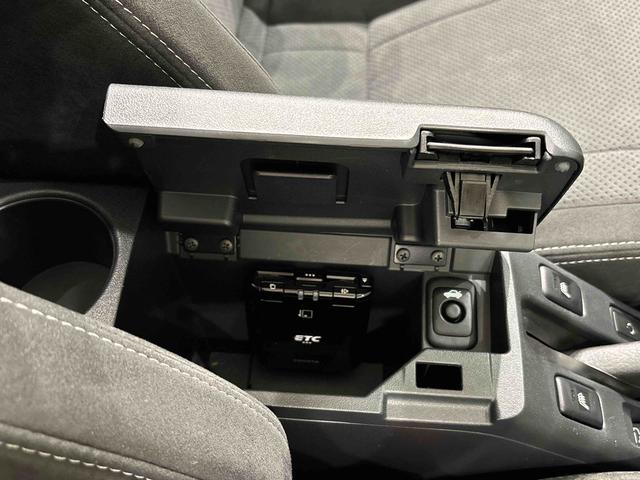 コペン ＧＲ　スポーツ　　ナビ　　バックモニター　　ＥＴＣ　電動開閉式ルーフ　ＬＥＤヘッドランプ　ハロゲンフォグランプ　　１６インチタイヤ＆アルミホイール　プッシュボタンスタート　セキュリティアラーム　スタビライザー（フロント・リヤ）（26枚目）