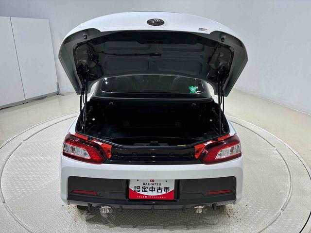 コペン ＧＲ　スポーツ　　ナビ　　バックモニター　　ＥＴＣ　電動開閉式ルーフ　ＬＥＤヘッドランプ　ハロゲンフォグランプ　　１６インチタイヤ＆アルミホイール　プッシュボタンスタート　セキュリティアラーム　スタビライザー（フロント・リヤ）（38枚目）