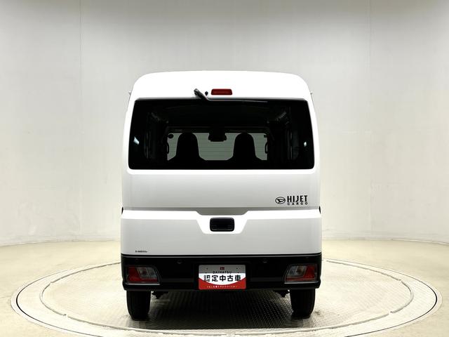ハイゼットカーゴ DX キーレスエントリー オーバーヘッドシェルフ AMFMラジオ リヤヒーター オーバーヘッドシェルフ ヒルホールドシステム VSC&TRC リバース連動リヤワイパー 手引き式サイドブレーキ フロントドアパワーウインドウ(運転席挟み込み防止機構付き)(9枚目)
